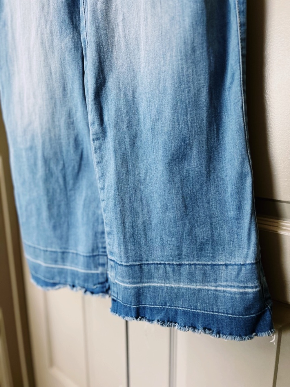 Dollhouse Denim Wide Leg Jumpsuit Light Wash Adjustable Straps Cropped Raw Hem L - Picture 2 of 10